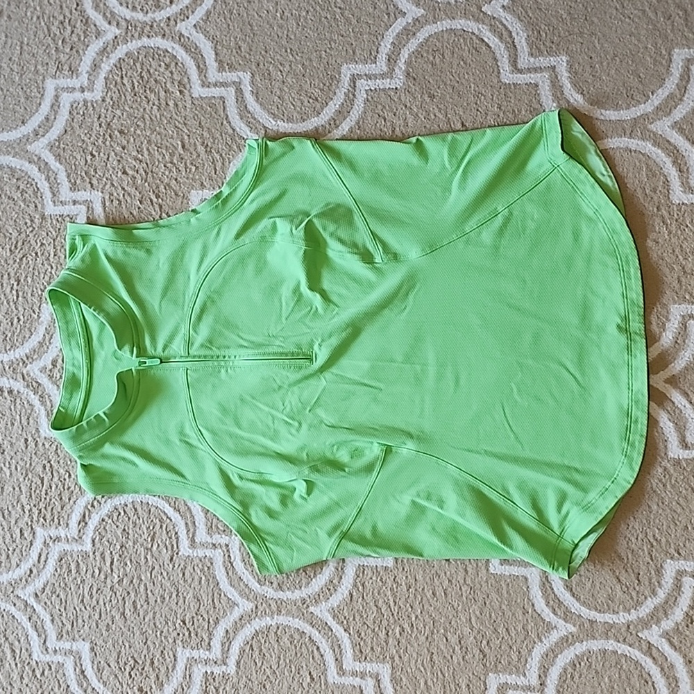 Lululemon Front Zip Mock Neck Tennis Tank Top in Scream Green Light EUC